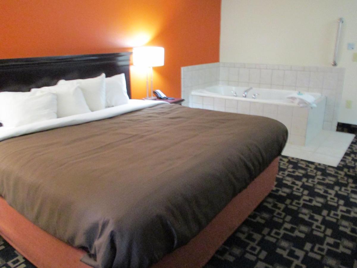 Americinn By Wyndham Wausau Weston Екстериор снимка